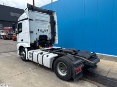 Mercedes Actros 1842