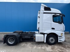 Mercedes Actros 1842