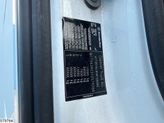 Mercedes Actros 1842
