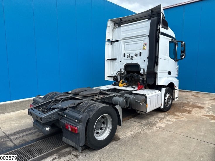 Mercedes Actros 1842