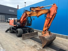 Hitachi ZX 130 W