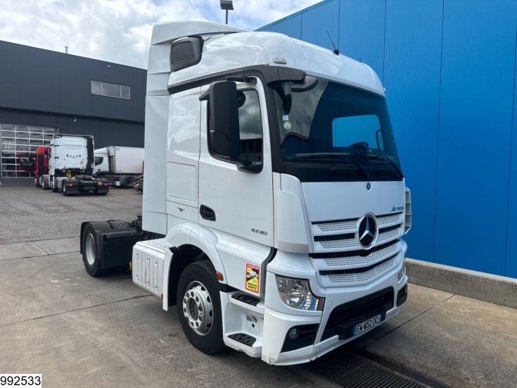 Mercedes Actros 1836