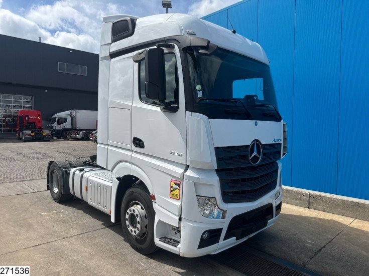 Mercedes Actros 1845