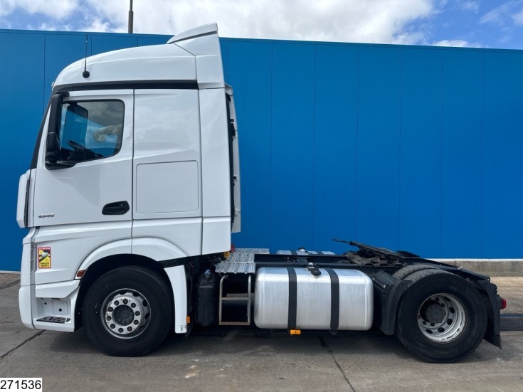 Mercedes Actros 1845