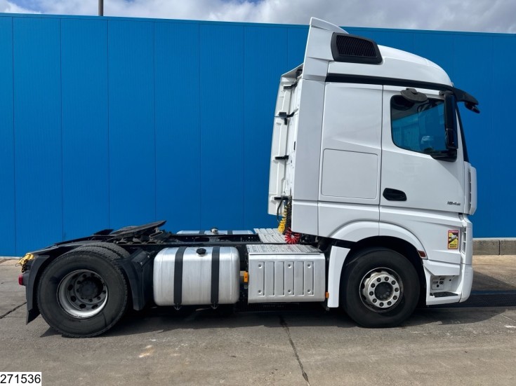 Mercedes Actros 1845