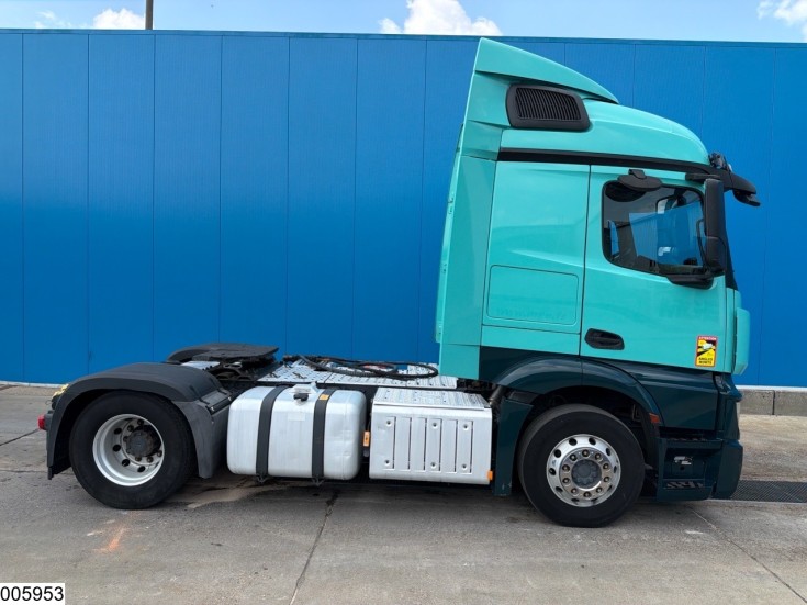 Mercedes Actros 1848