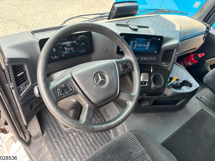 Mercedes Actros 1842