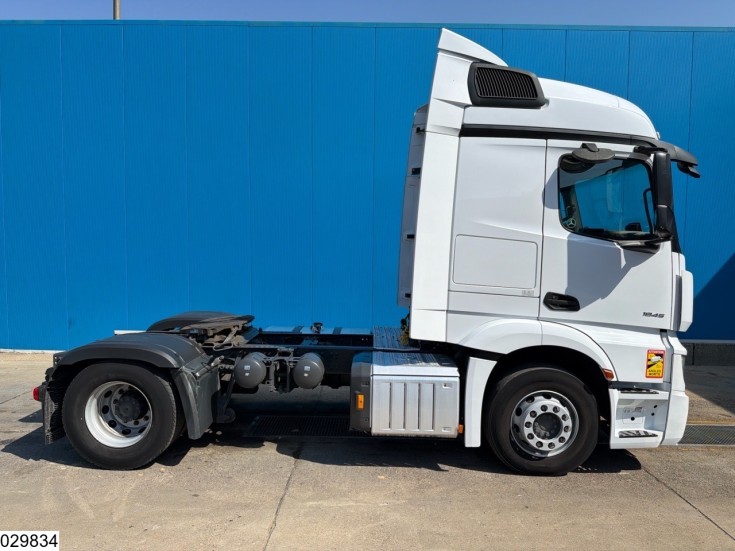 Mercedes Actros 1845
