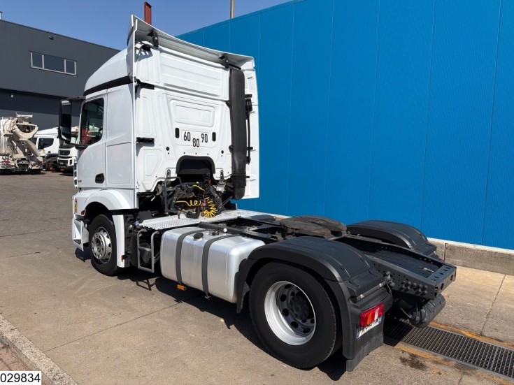 Mercedes Actros 1845
