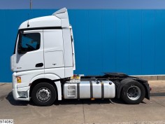 Mercedes Actros 1843