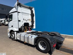 Mercedes Actros 1842