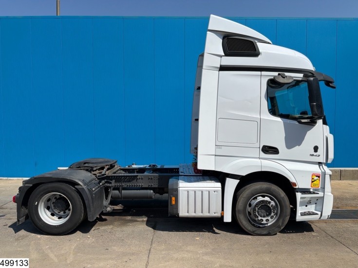 Mercedes Actros 1842