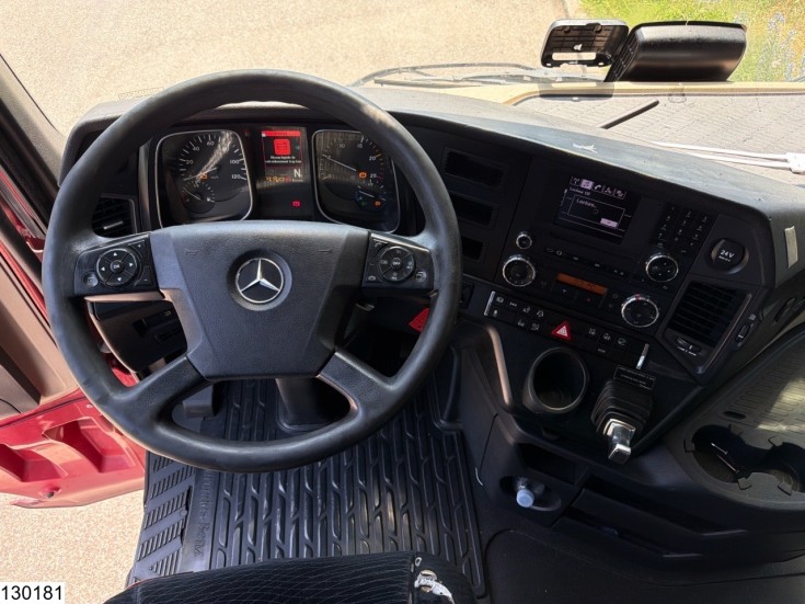 Mercedes Actros 2548