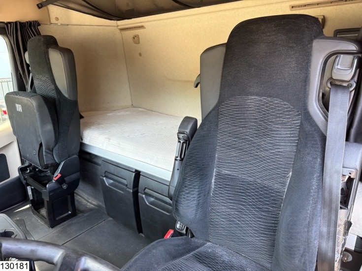 Mercedes Actros 2548