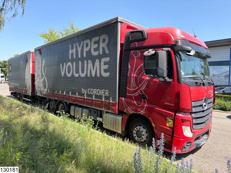 Mercedes Actros 2548