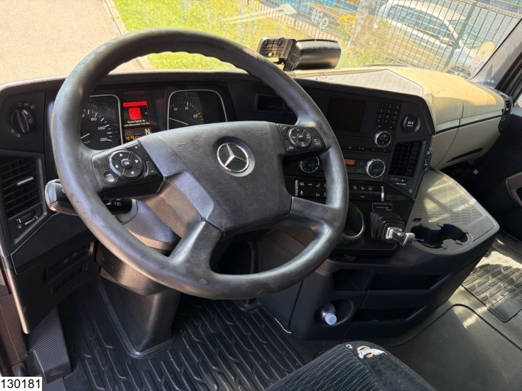 Mercedes Actros 2548