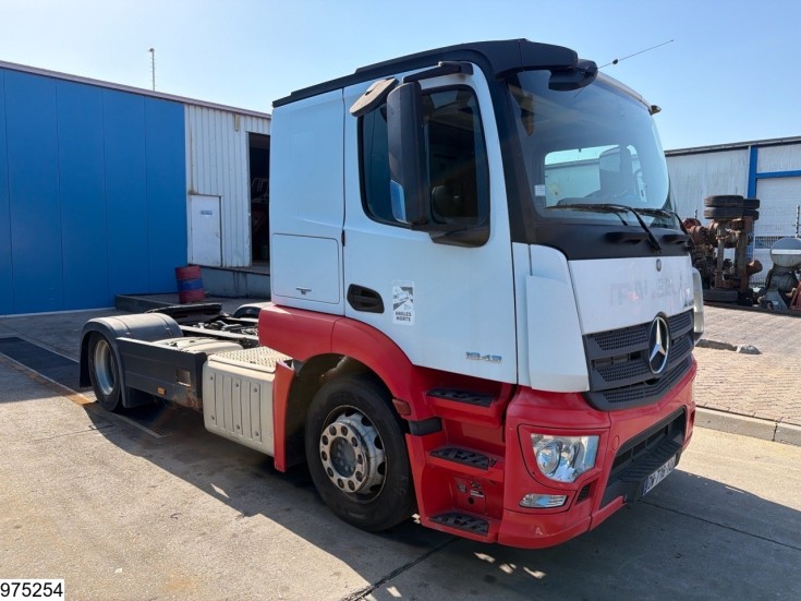 Mercedes Actros 1843