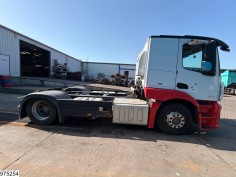 Mercedes Actros 1843