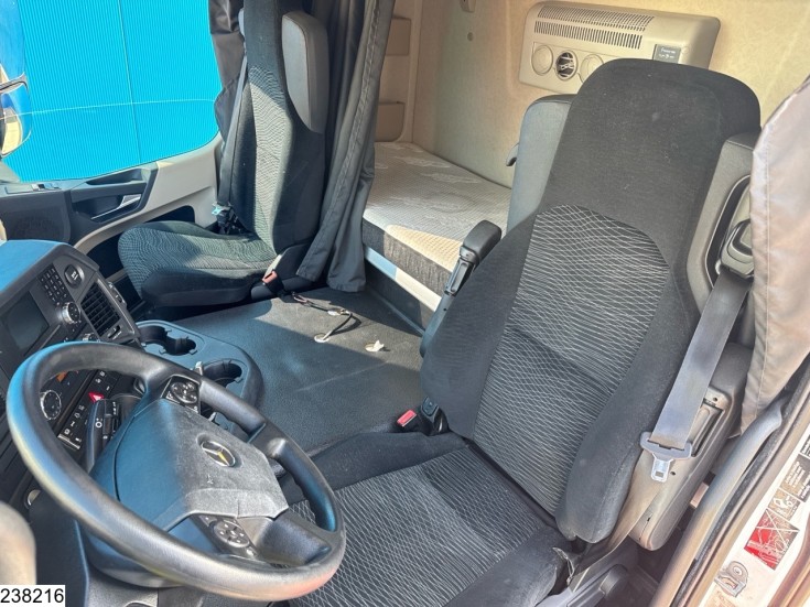 Mercedes Actros 1843