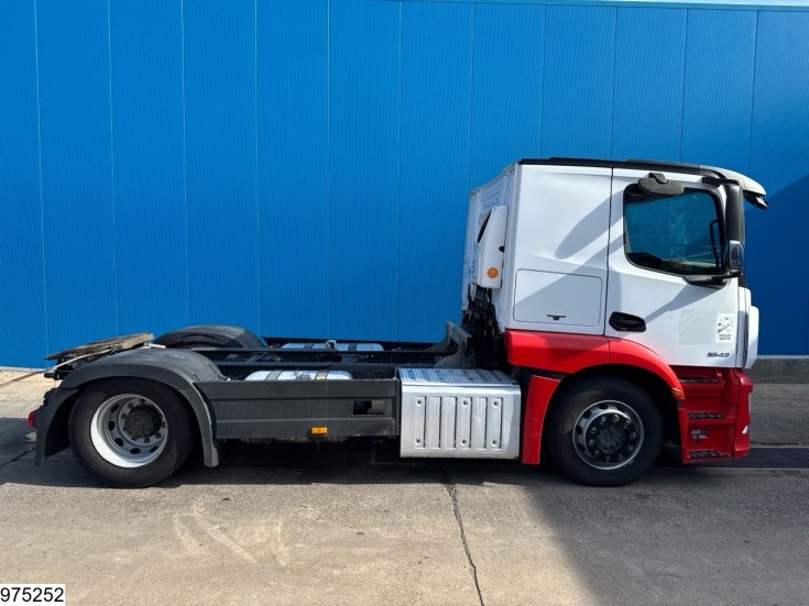 Mercedes Actros 1843