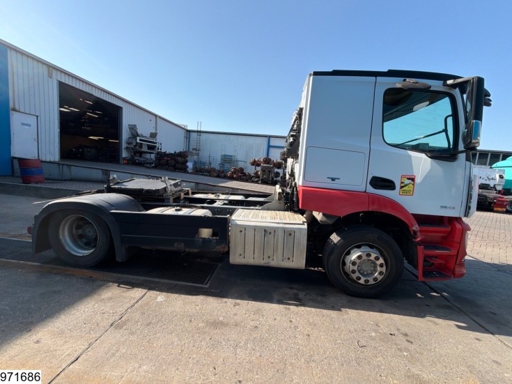 Mercedes Actros 1843