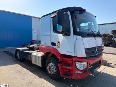 Mercedes Actros 1843