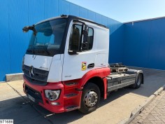Mercedes Actros 1843