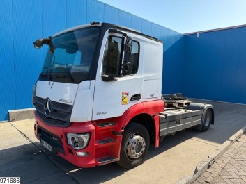 Mercedes Actros 1843