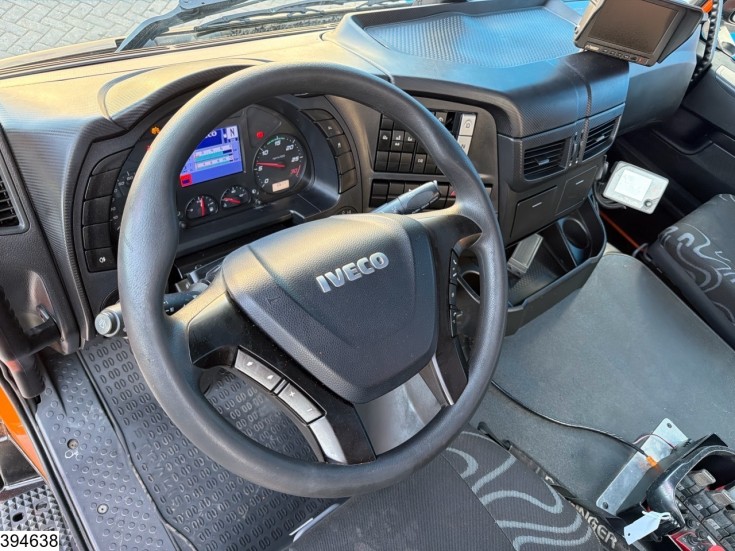 Iveco 260S33