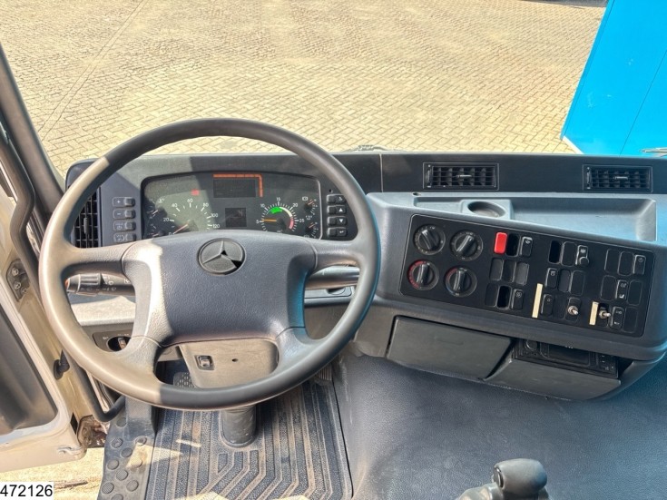 Mercedes Actros 3348