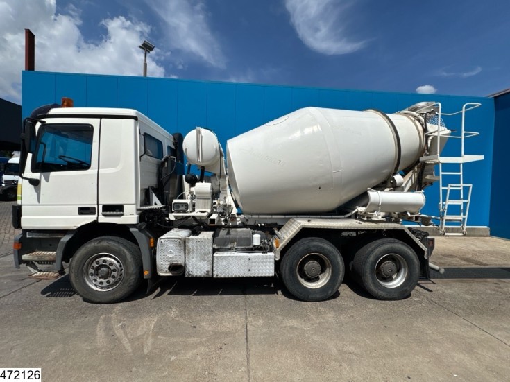 Mercedes Actros 3348