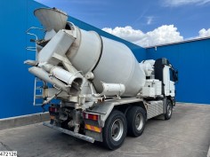 Mercedes Actros 3348