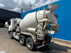 Mercedes Actros 3348