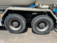 Mercedes Actros 3348