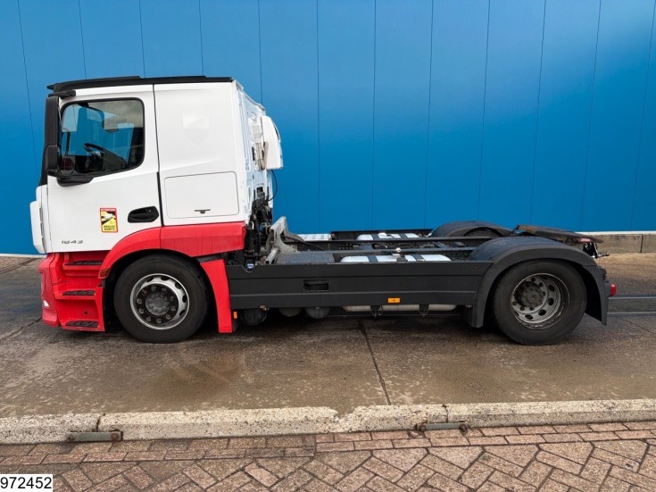 Mercedes Actros 1843