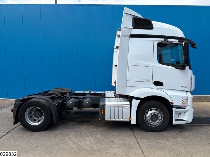 Mercedes Actros 1845