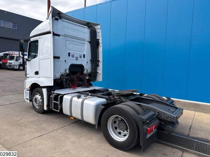 Mercedes Actros 1845