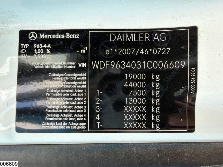 Mercedes Actros 1845