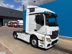 Mercedes Actros 1845