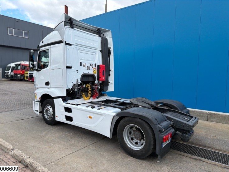 Mercedes Actros 1845