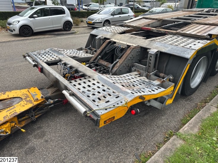 Scania P 450
