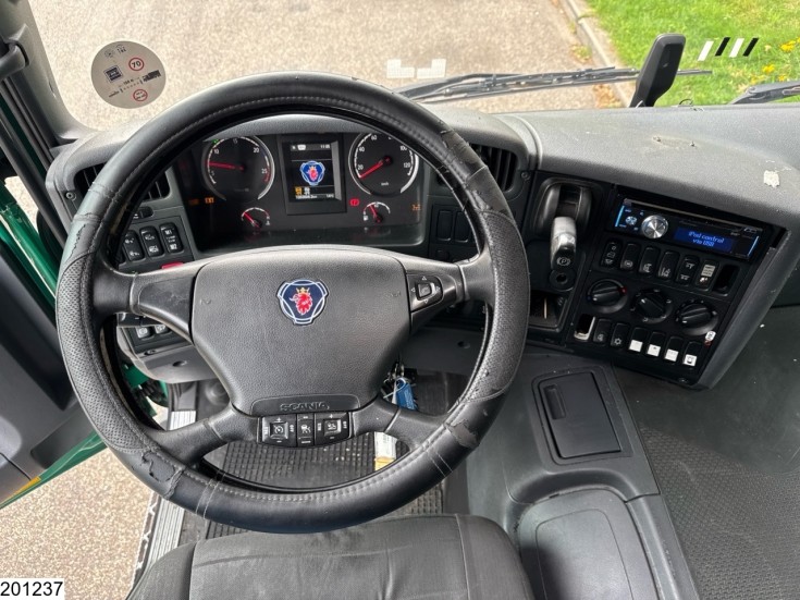 Scania P 450
