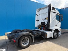 Mercedes Actros 1845