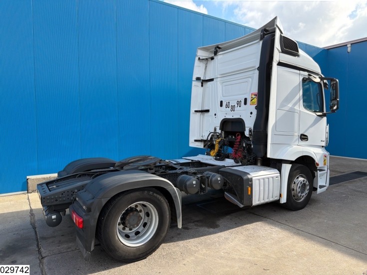 Mercedes Actros 1845