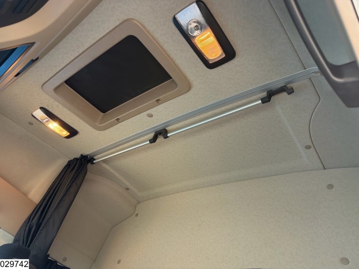 Mercedes Actros 1845