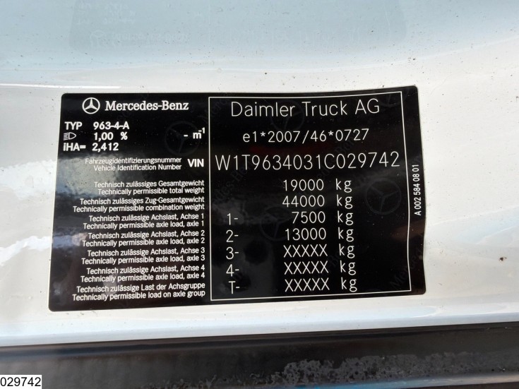 Mercedes Actros 1845