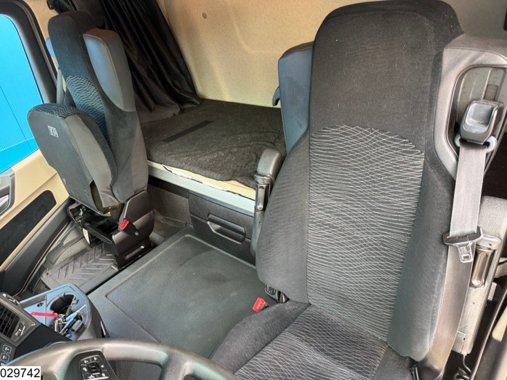 Mercedes Actros 1845