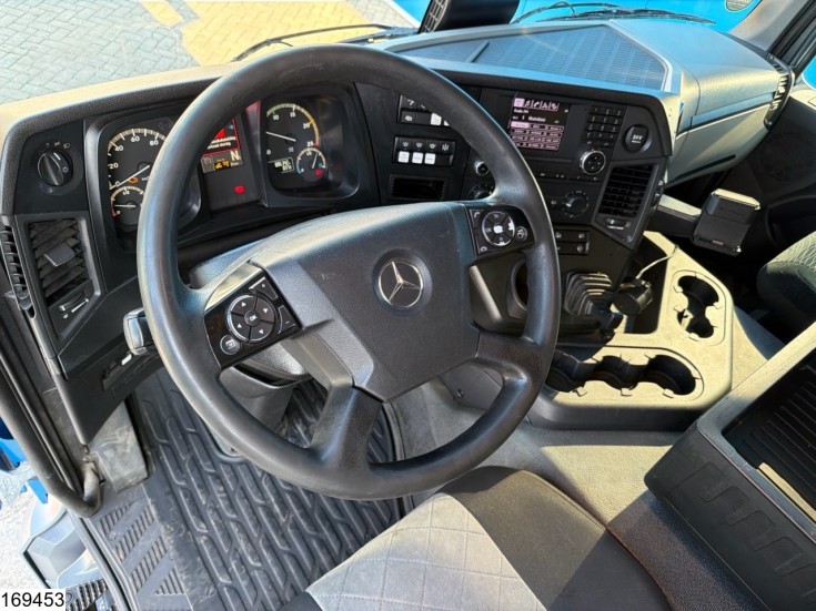 Mercedes Actros 2543