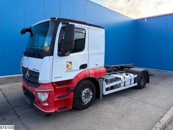 Mercedes Actros 1843