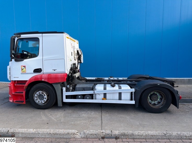 Mercedes Actros 1843